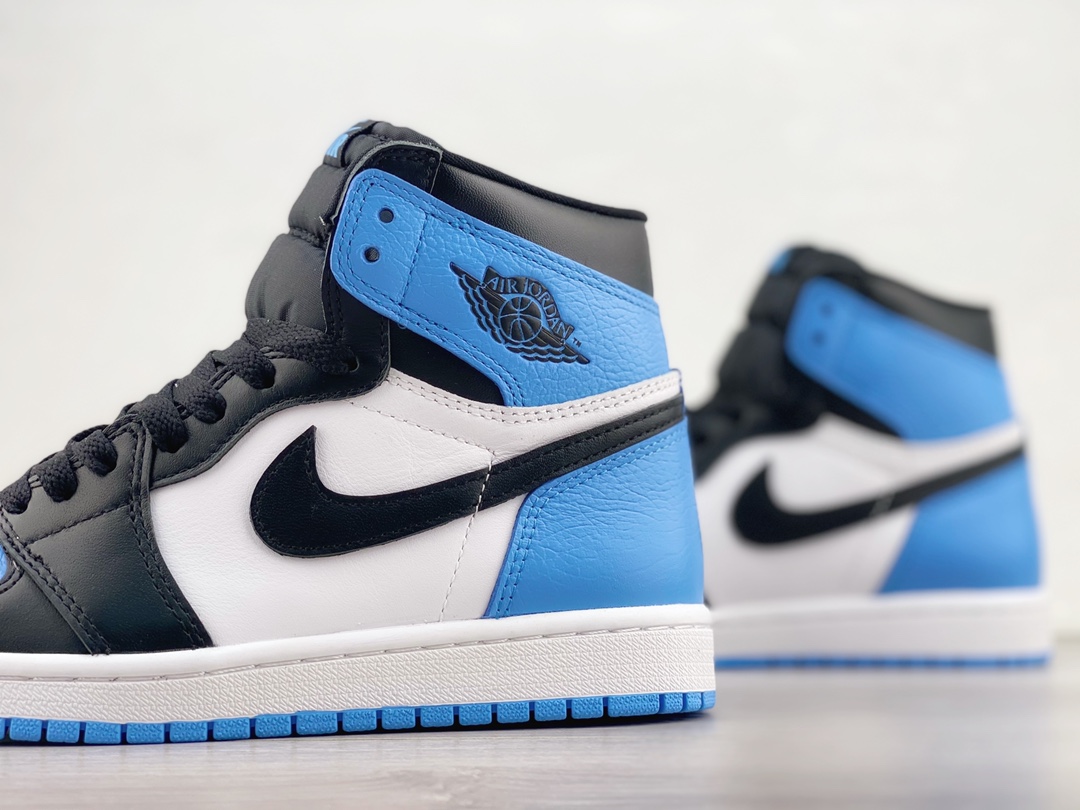 Jordan 1 Retro High OG True Blue DZ5485-400