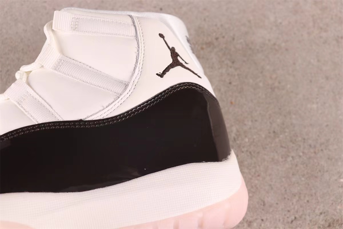 Air Jordan 11Sakura Pink ARO715-101