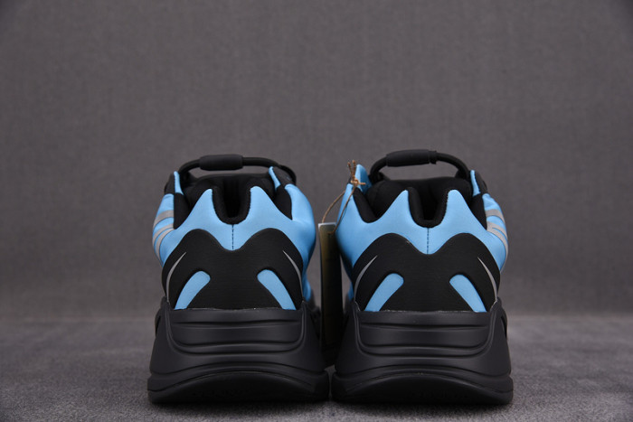 ADIDAS BOOST YEEZY 700 MNVN BRIGHT CYAN GZ3079