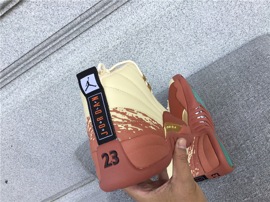 Air Jordan 12 Eastside Golf