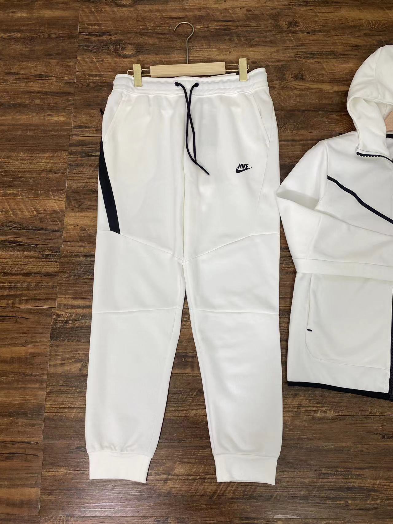 Nike Sportswear Tech Fleece Full-Zip Hoodie & Joggers Setwhite [Dress + pants set]