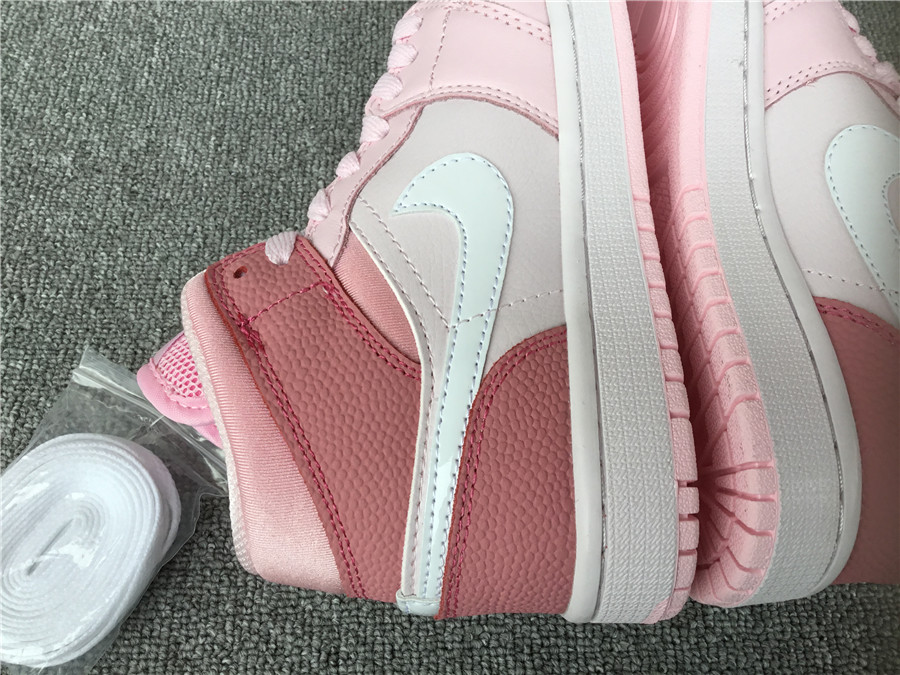Air Jordan 1 Mid Digital Pink