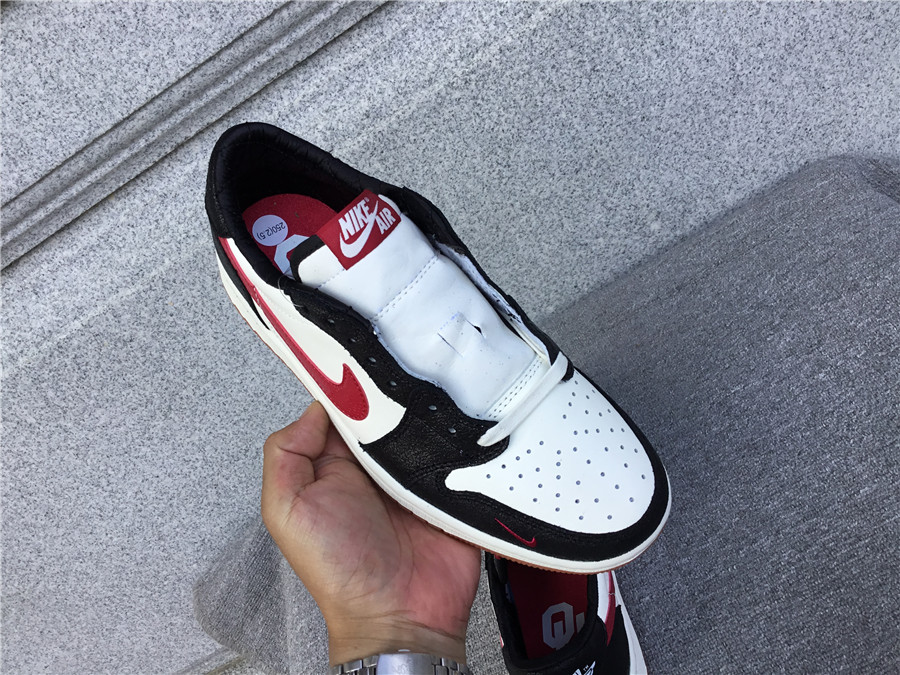 Air Jordan 1 Low DZ0798-108