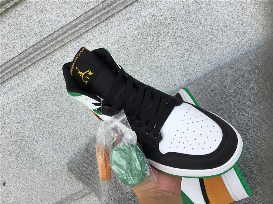 Air Jordan 1 Retro Mid SE GS