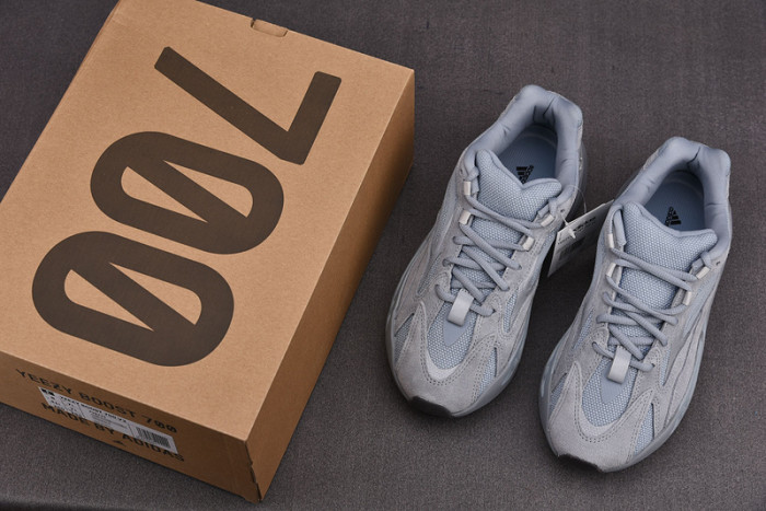 Adidas Yeezy Boost 700 V2 Hospital Blue FV8424