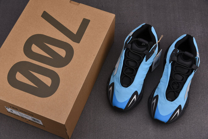 ADIDAS BOOST YEEZY 700 MNVN BRIGHT CYAN GZ3079