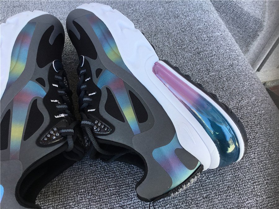 Nike Air Max 270 React SE