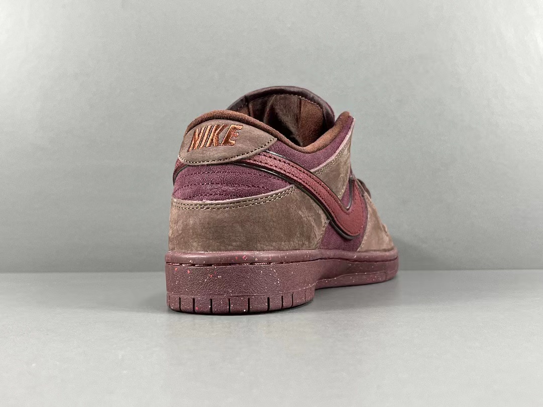 Nike Dunk SB Low “City of Love” 2024 Red