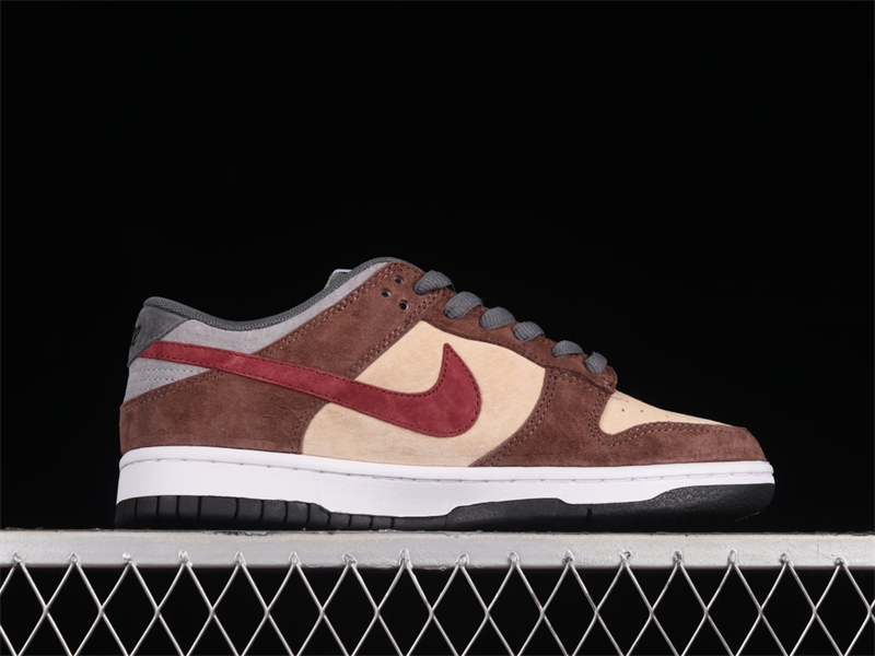 Otomo Katsuhiro x Nk SB Dunk Low 