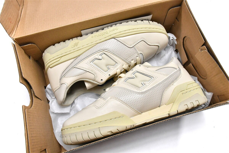 Get Auralee x New Balance 550 Ecru BB550AR