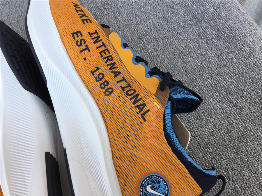 Nike Zoom Fly 4 Carbon Plate Running Shoe DO9583-700