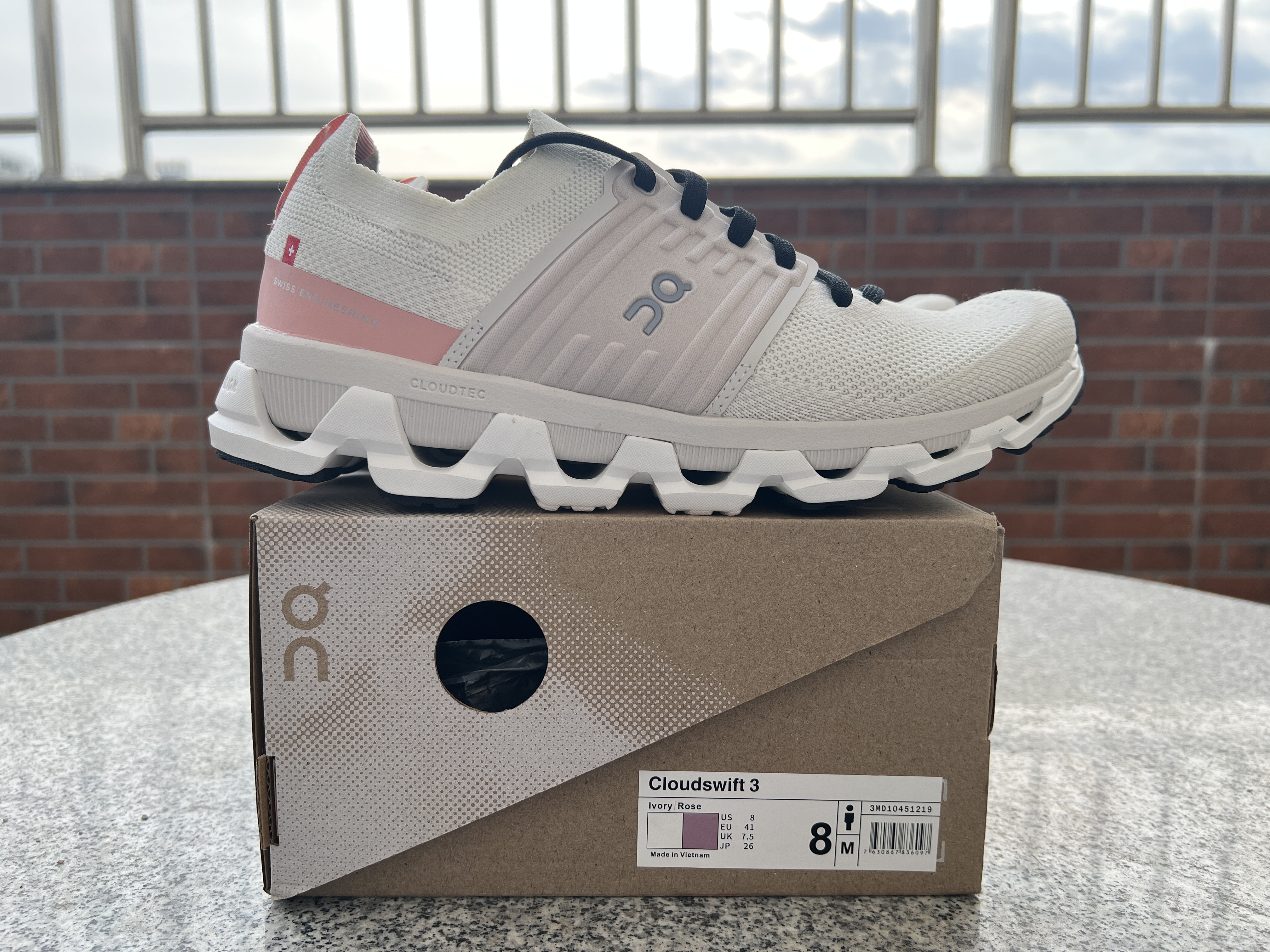 Cloud Swift 3 AP1004-002