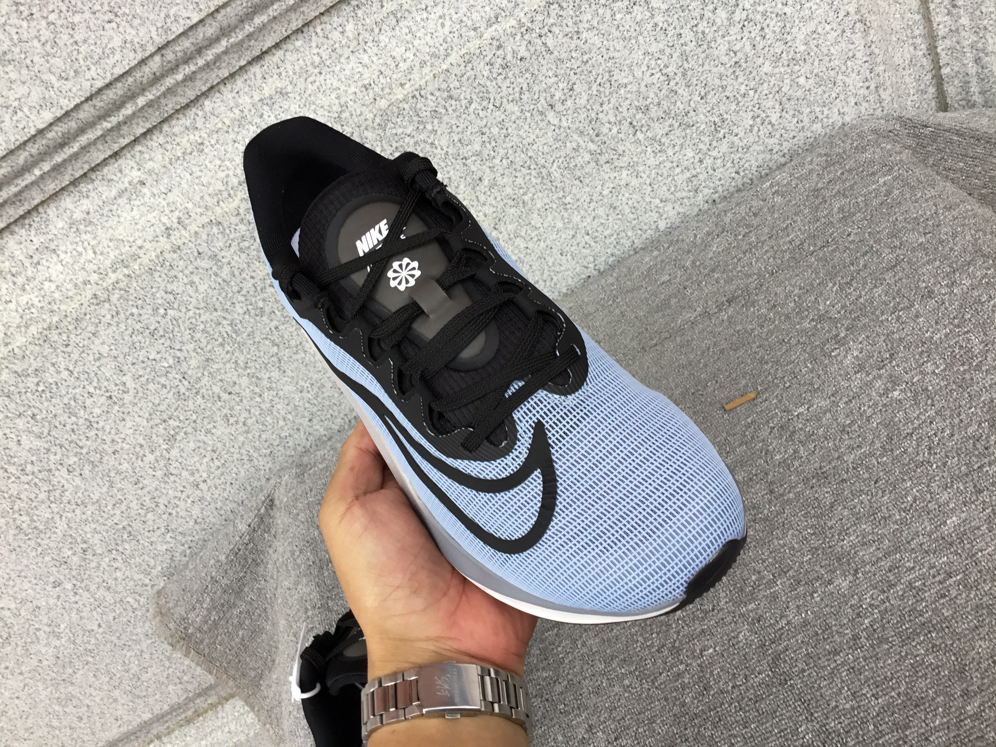Nike Zoom Fly 5 Carbon Plate Running Shoe DM8968-401