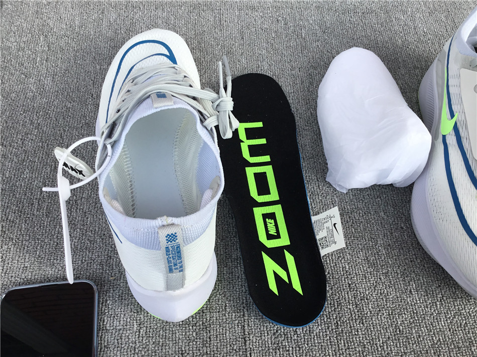 Nike Zoom Fly 4 Carbon Plate Running Shoe CT2392-100