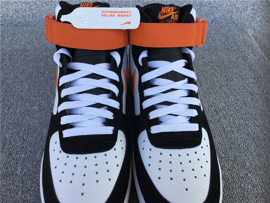 Nike Air Force 1 Mid LV8