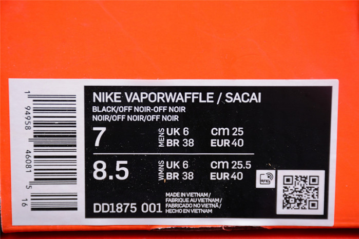 NIKE VAPORWAFFLE SACAI BLACK GUM DD1875-001