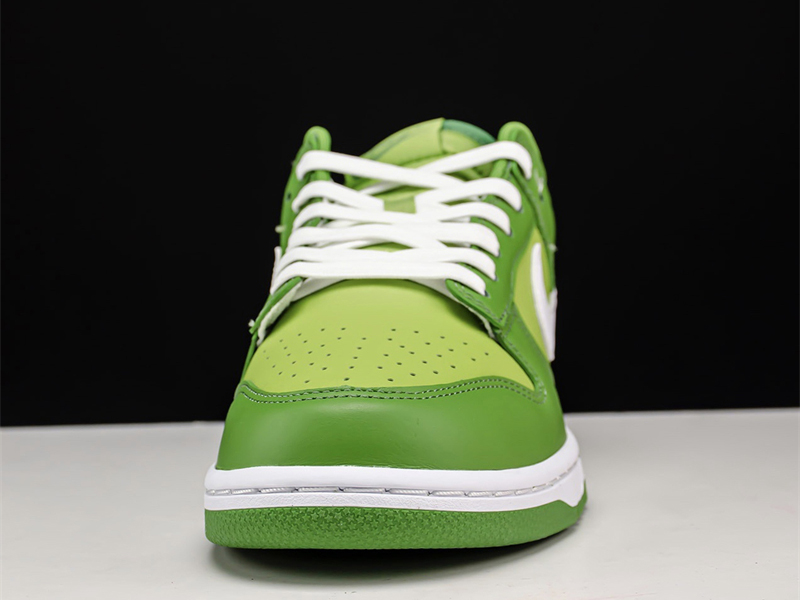 Nike Dunk Low Chlorophyll DJ6188-300