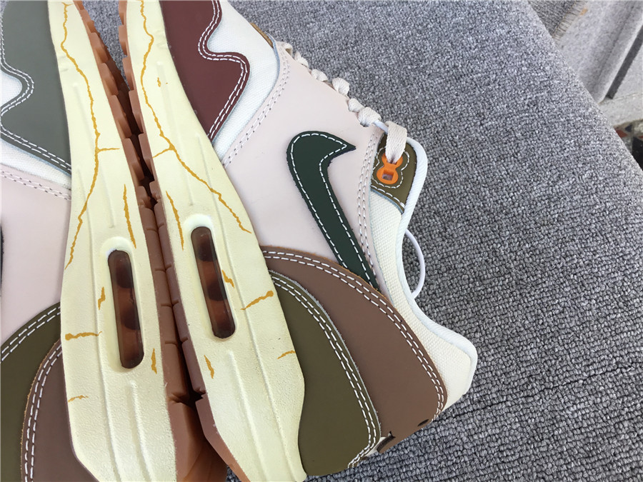 Nike Air Max 1 Nike Half Palm Air Cushion Retro Running Shoes DQ8656-133