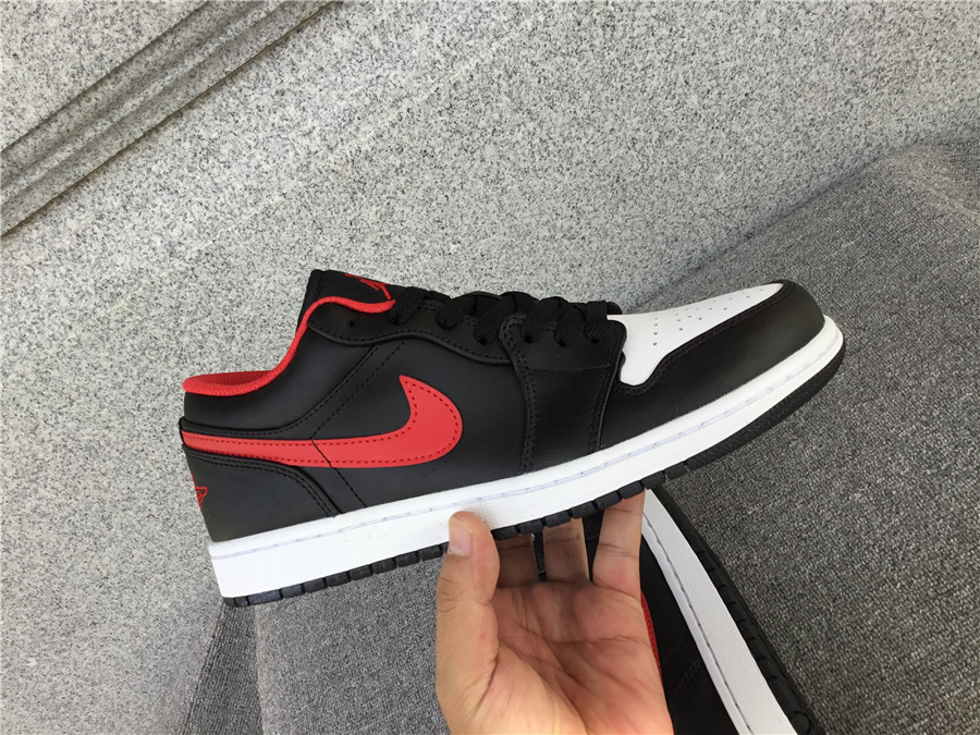 Air Jordan 1 Low 553558-063