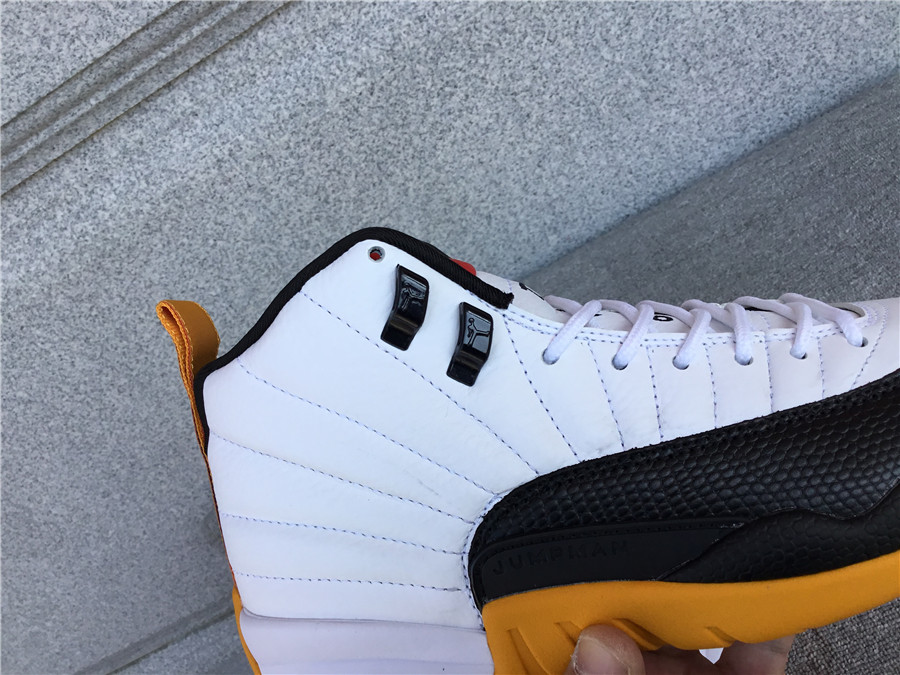Air Jordan 12 