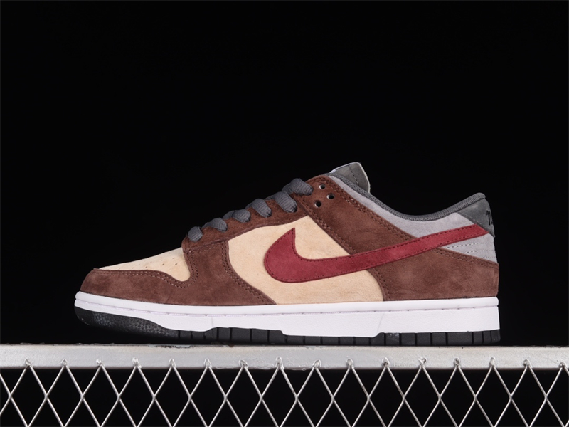 Otomo Katsuhiro x Nk SB Dunk Low 