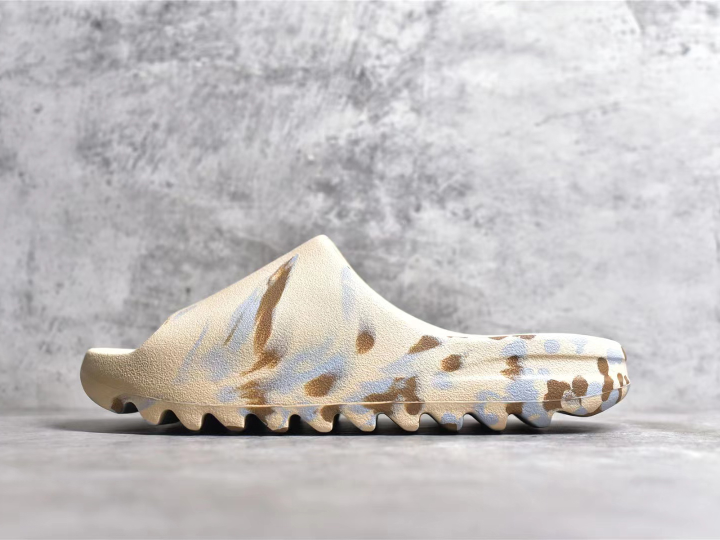 Kanye West x Adidas Yeezy Slide