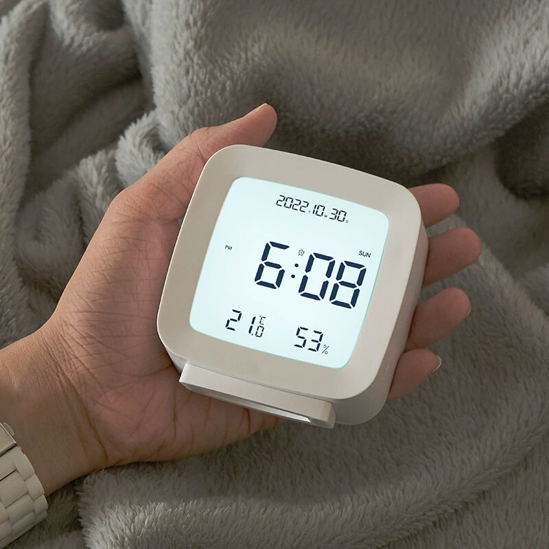 LIORQUE Minimalist Compact Portable Alarm Clock with Hygrometer & LCD Display - LIORQUE