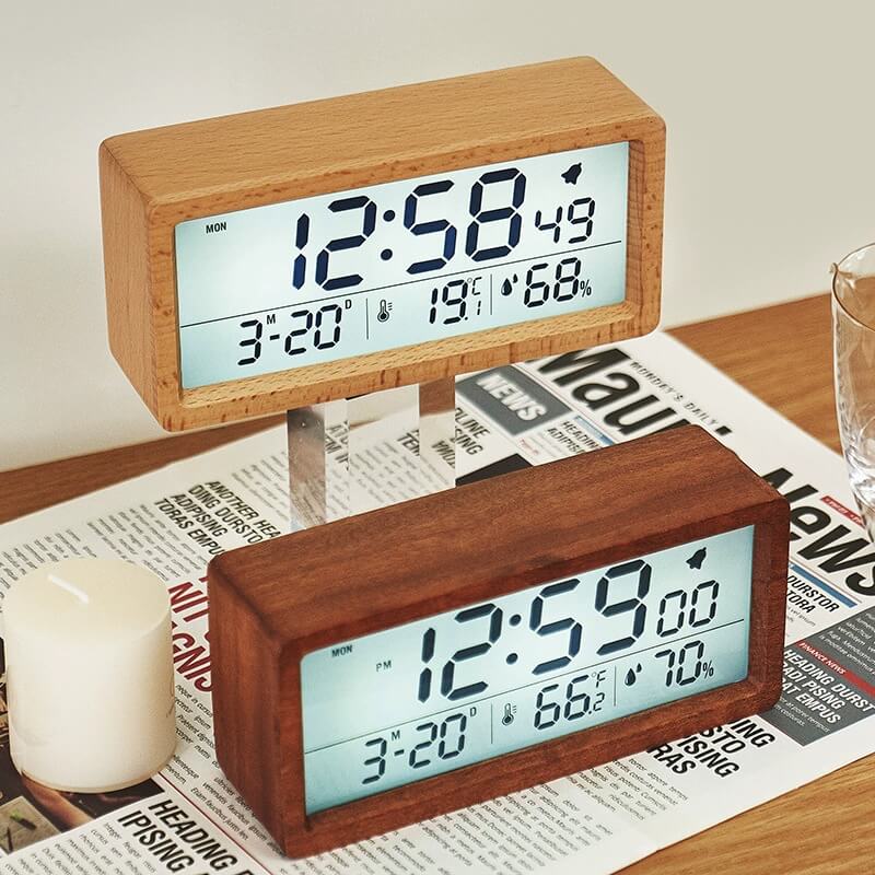 LIORQUE Solid Wood Crafted Clock - LIORQUE