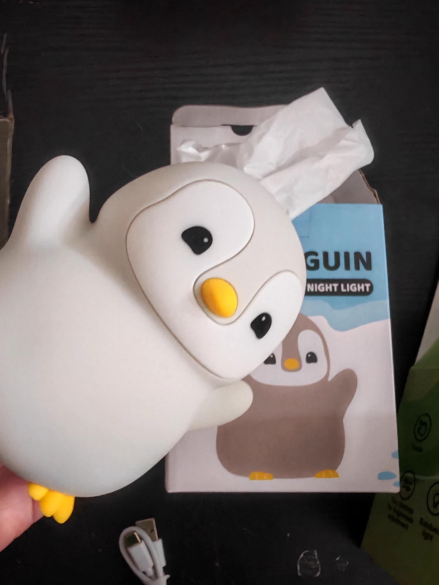 LIORQUE Little Penguin Night Light — Cute LED Bedside Lamp for Kids & Adults - LIORQUE