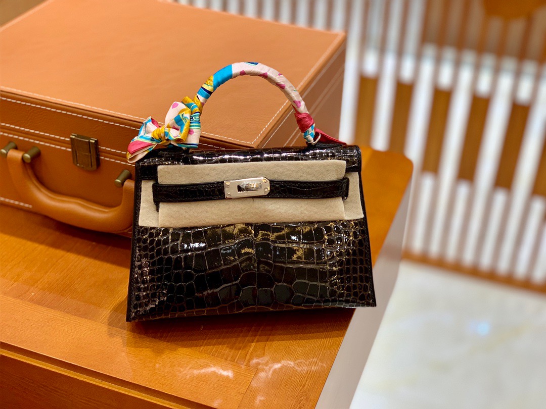 Hermes Kelly2 Mini 19 crocodile skin