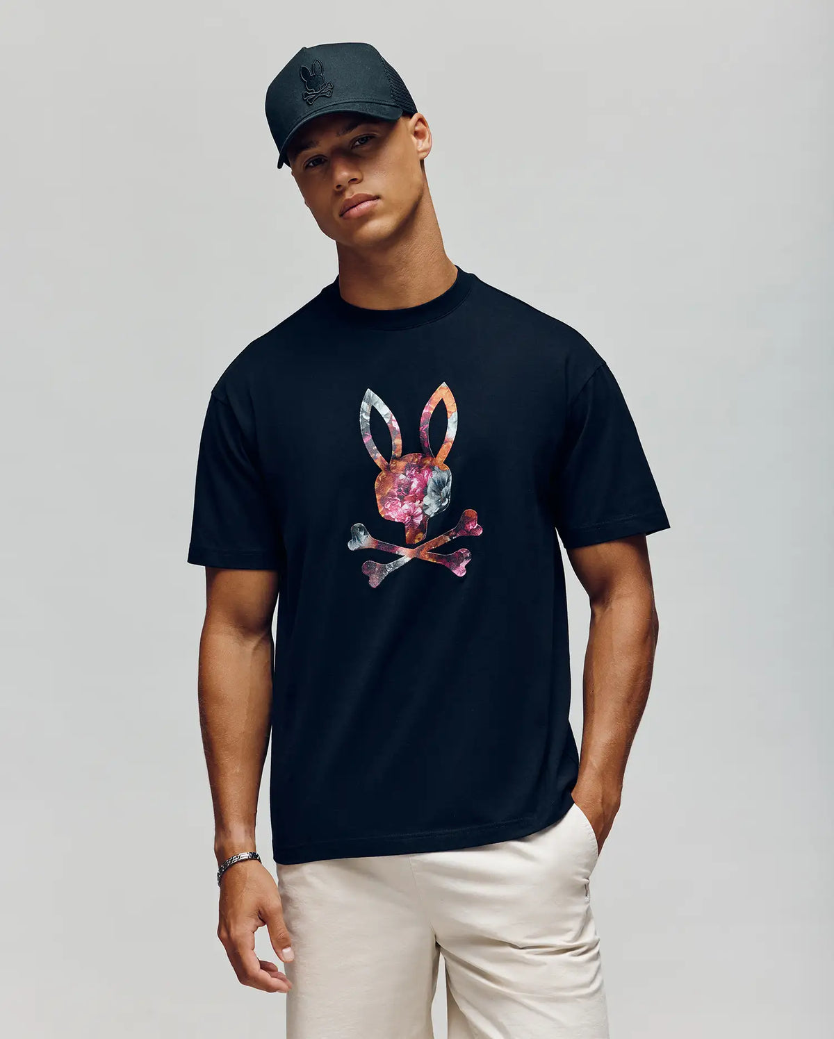 Mens novan graphic tee