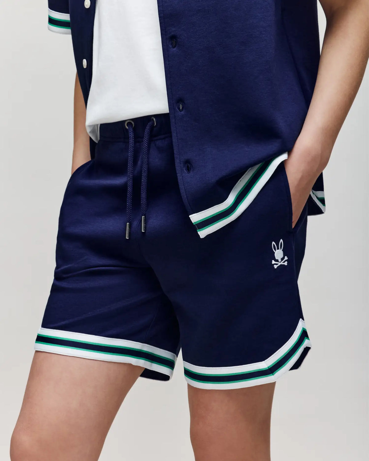 Kids basil taped short