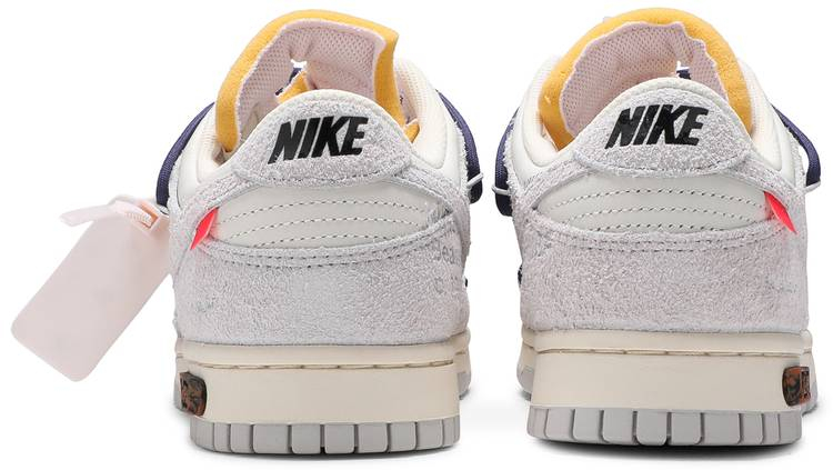 Off-White x Dunk Low Lot 18 of 50 DJ0950-112