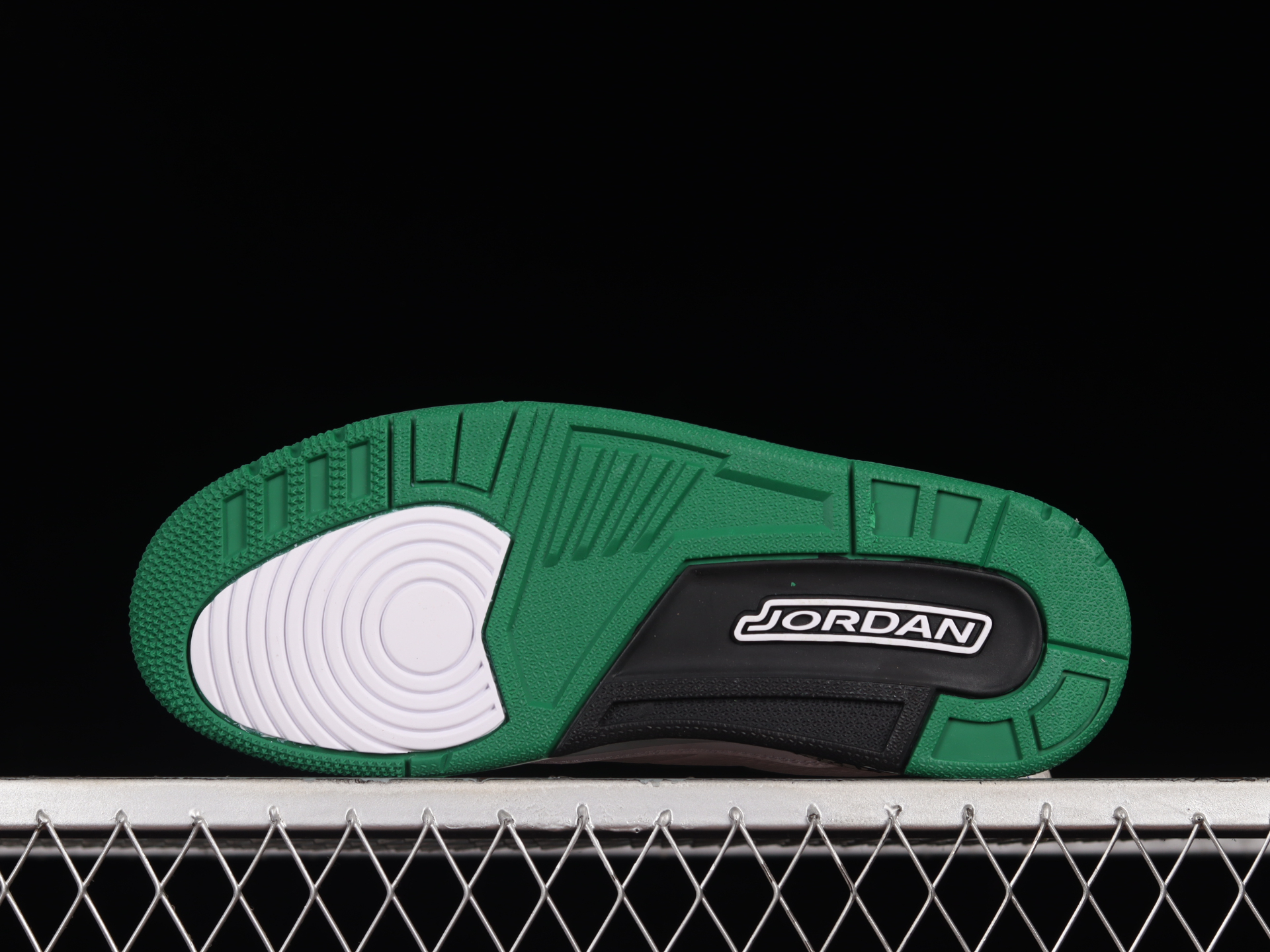 Air Jordan 3 Retro Oregon Pit Crew 594282-233