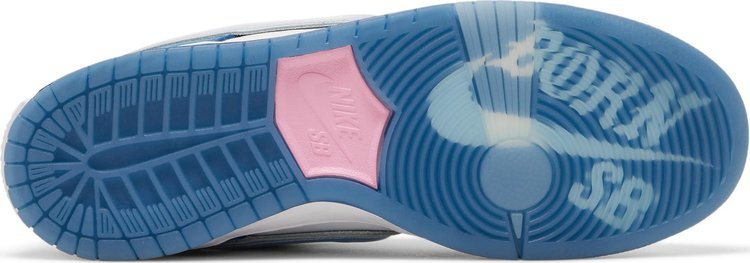 Born x Raised x Dunk Low SB One Block at a Time FN7819-400