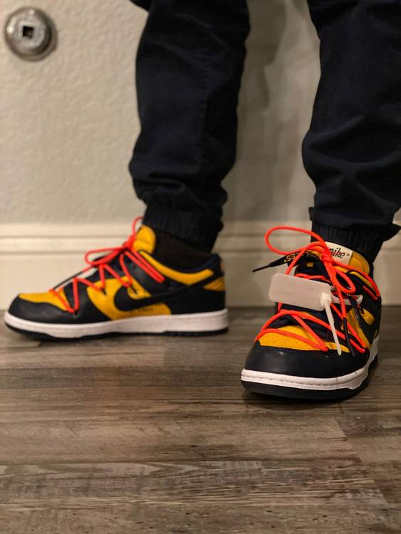 Off-White x Dunk Low University Gold CT0856-700