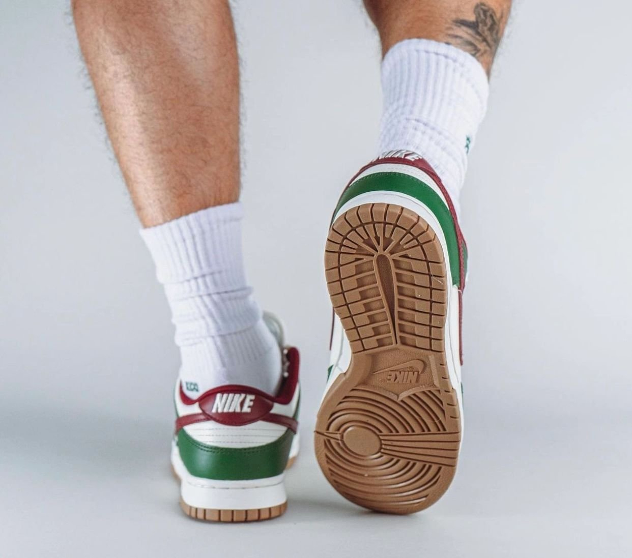 Dunk Low Gorge Green Team Red FB7160-161