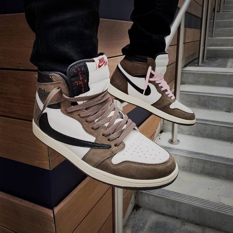 Travis Scott x Air Jordan 1 Retro High OG Mocha CD4487-100