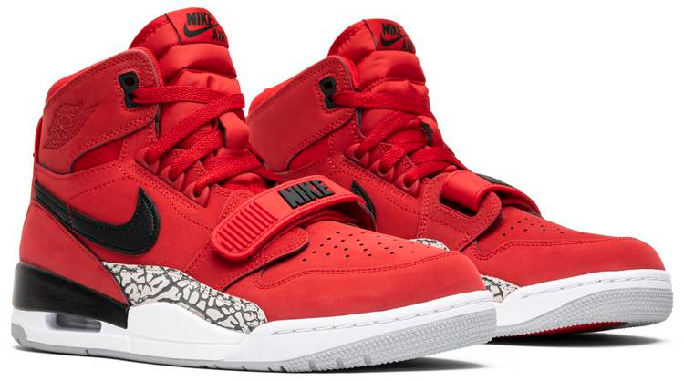 Jordan Legacy 312 Toro AV3922-601