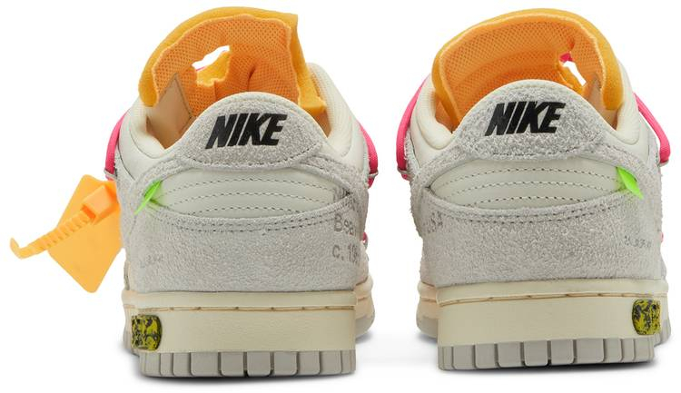 Off-White x Dunk Low Lot 17 of 50 DJ0950-117