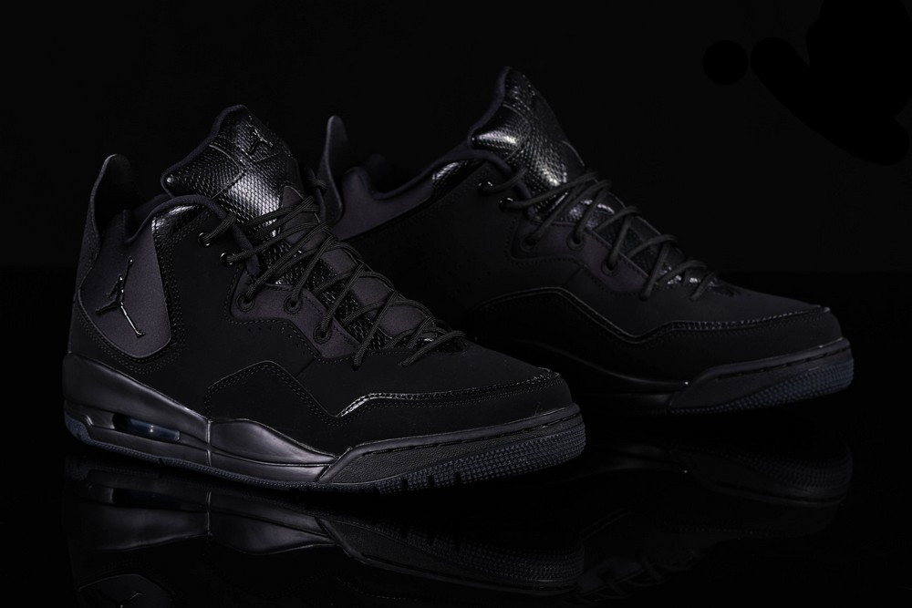 Jordan Courtside 23 Triple Black AR1000-001