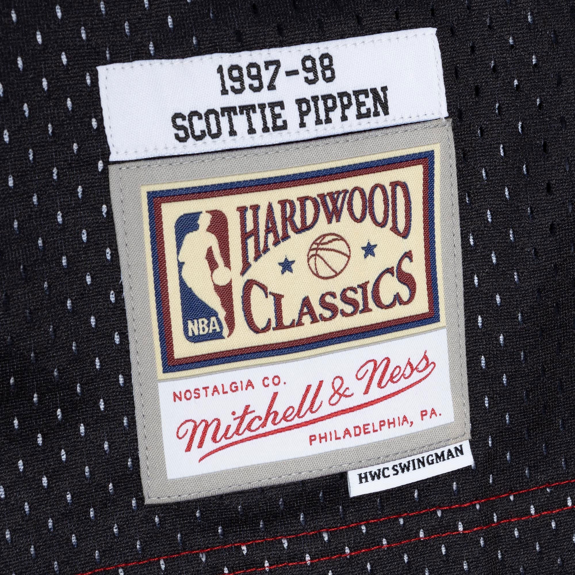 Mitchell Ness Scottie Pippen Red/Black Chicago Bulls Hardwood Classics 1997/98 Split Swingman NBA Jersey Men's