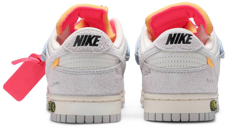 Off-White x Dunk Low Lot 38 of 50 DJ0950-113