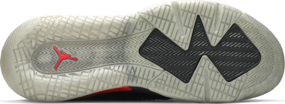 Jordan Mars 270 Low 'Bred' CK1196-001