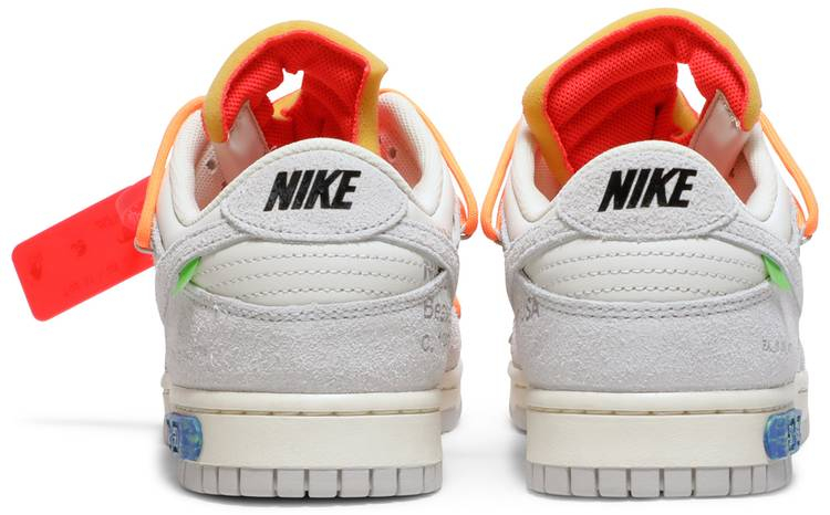 Off-White x Dunk Low Lot 31 of 50 DJ0950-116