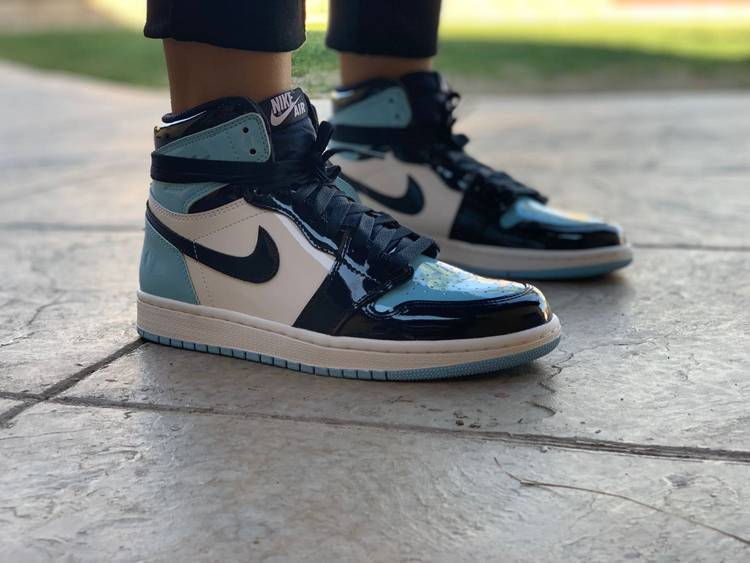 Air Jordan 1 Retro High OG Blue Chill CD0461-401