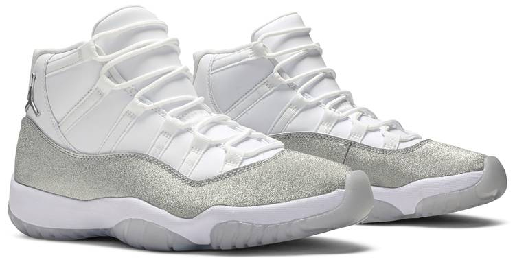 Air Jordan 11 Retro Vast Grey AR0715-100