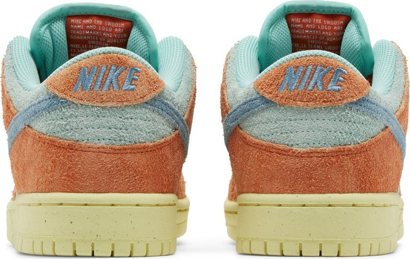 Dunk Low SB Orange Emerald Rise DV5429-800