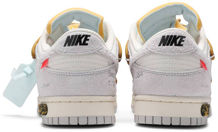 Off-White x Dunk Low Lot 37 of 50 DJ0950-105