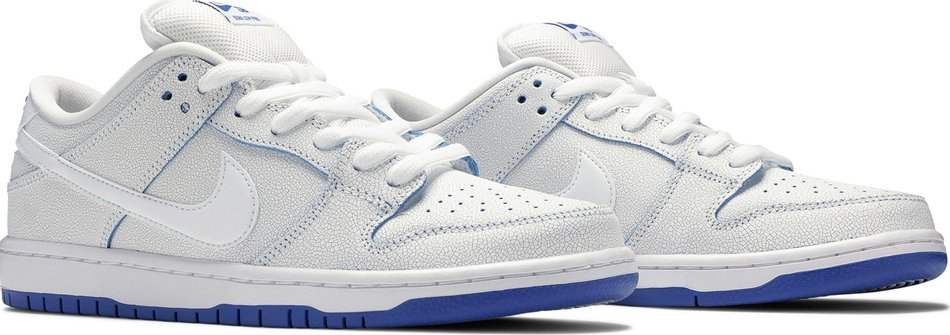 Dunk Low Premium SB Cracked Leather CJ6884-100